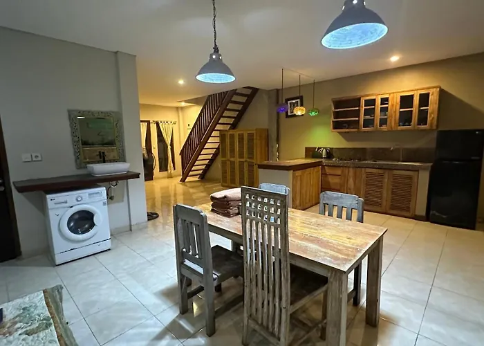 Taman Giri House 3 Bedrooms Nusa Dua