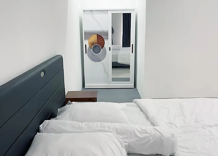 Orange Guest House Room